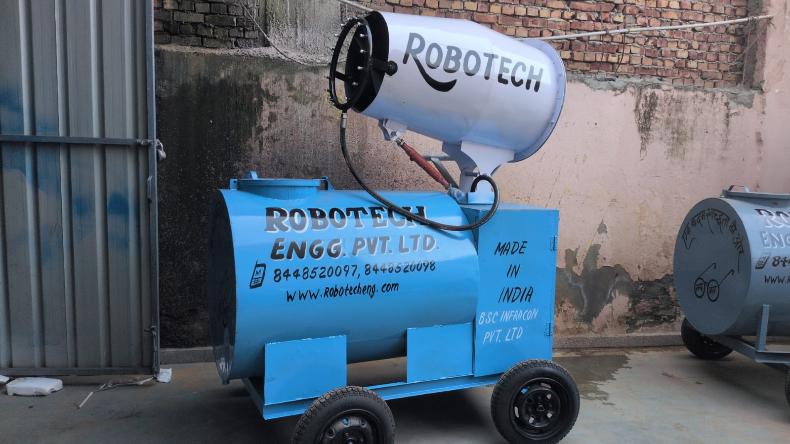 Anti Smog Gun water mist throw